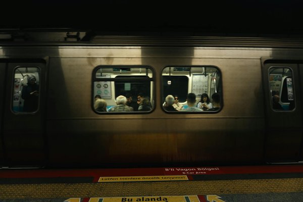 Boucles d'oreilles croix : l'élégance au service de votre foi